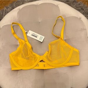 NWT CUUP the plunge mesh bra